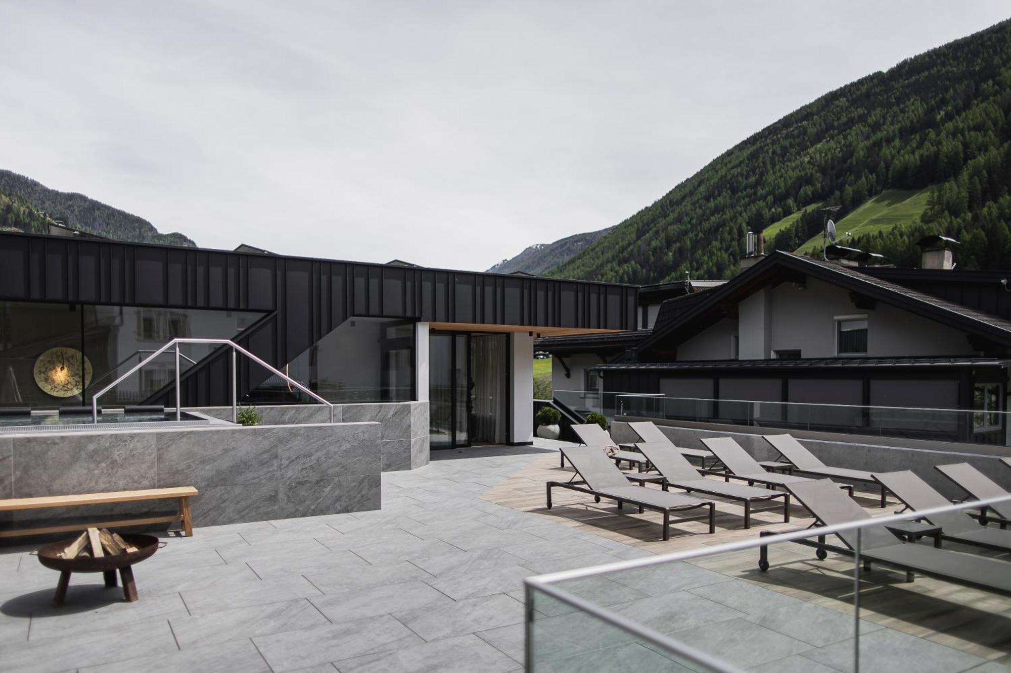 Hotel Adler Ahrntal Buitenkant foto